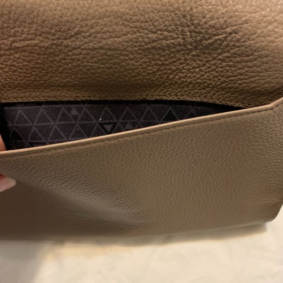 Botkier Soho Wallet Crossbody w/Gold Chain (w/Authentication Card) - Picture 7 of 7